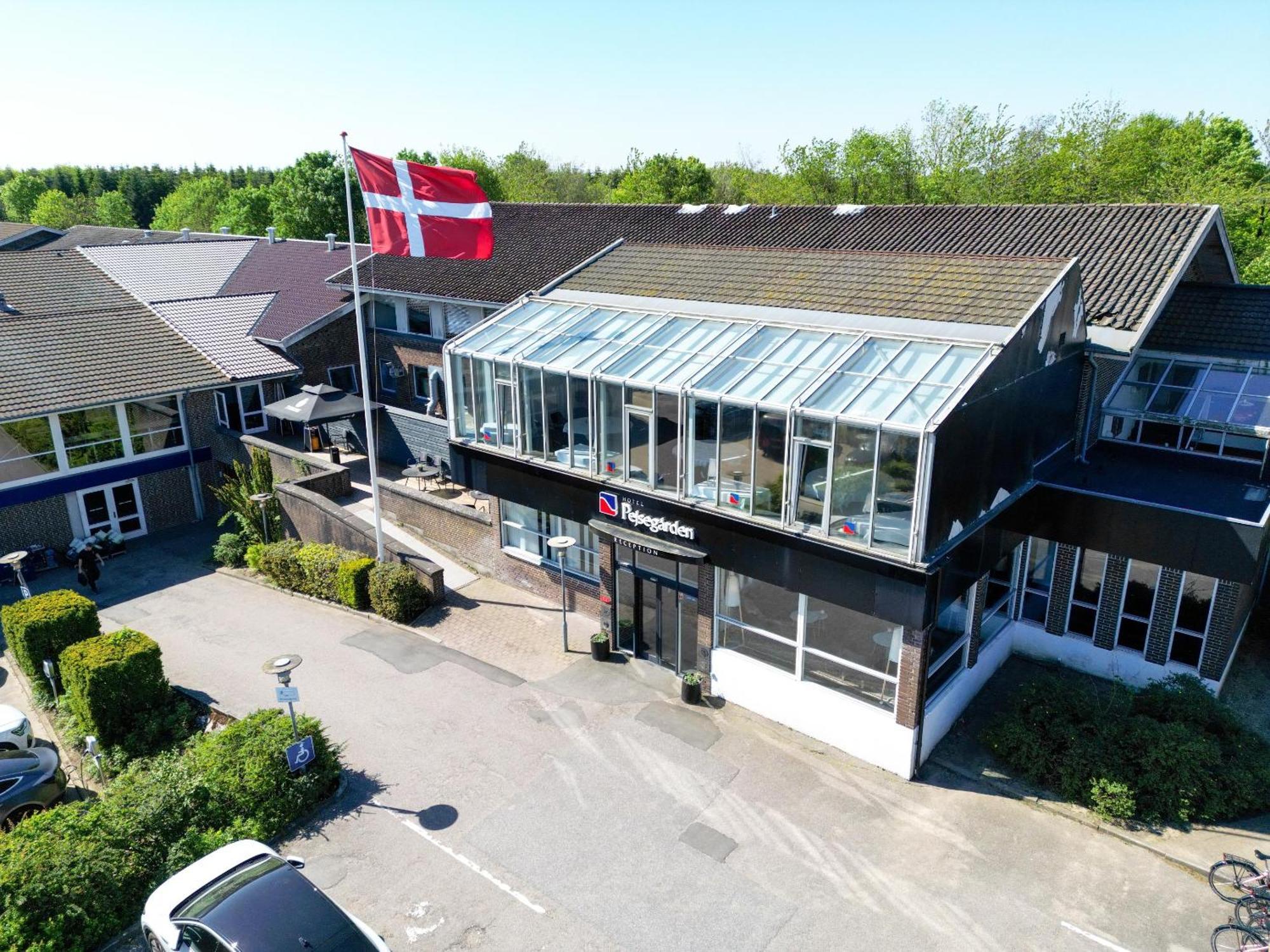 Hotel Pejsegaarden Braedstrup ภายนอก รูปภาพ